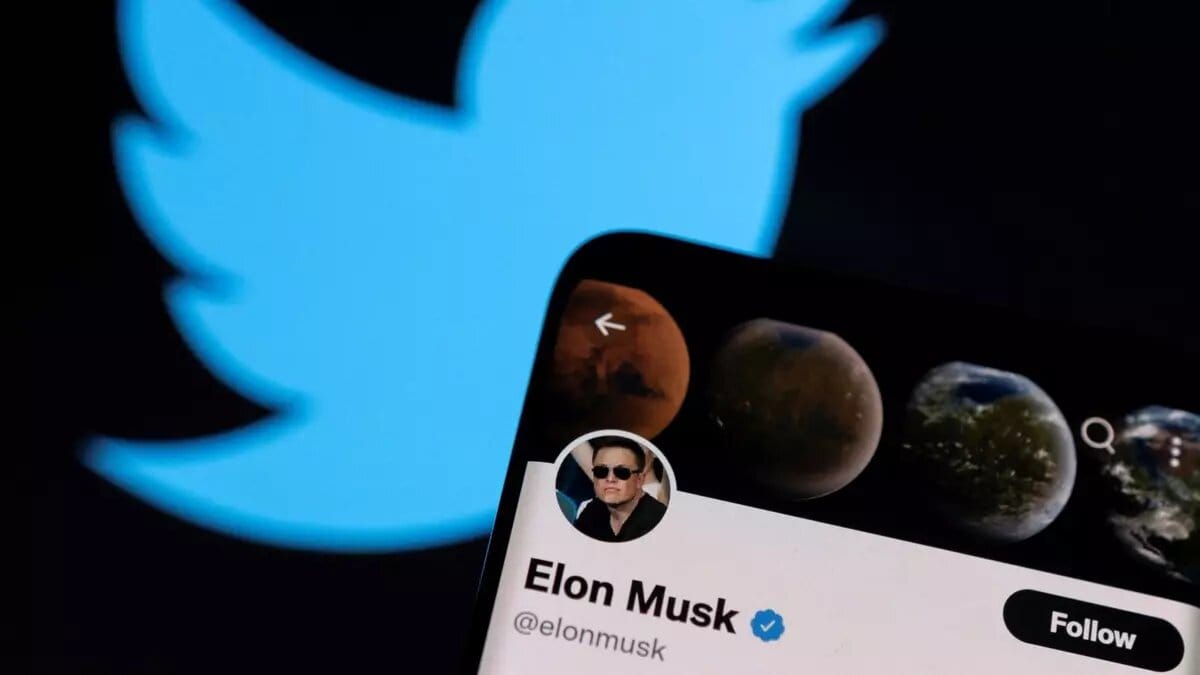 «Продолжайте жаловаться, но синяя галочка в Twitter будет стоить $8» — Илон Маск
